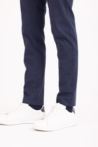 CHINO CHIC GABARDINE DE COTON STRETCH BLEU-ENCRE - BZV3 - BERNARD ZINS