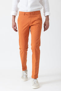 CHINO CHIC GABARDINE DE COTON STRETCH CURCUMA - BZV3 - BERNARD ZINS