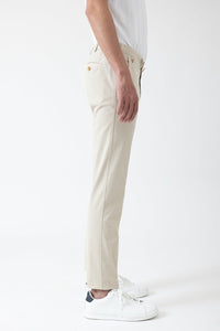 CHINO GABARDINE DE COTON STRETCH BEIGE GRÈS - BZV3 - BERNARD ZINS