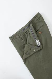 CHINO GABARDINE DE COTON STRETCH JUNGLE - BZV3 - BERNARD ZINS