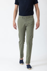 CHINO GABARDINE DE COTON STRETCH JUNGLE - BZV3 - BERNARD ZINS