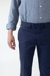 CHINO GABARDINE DE COTON STRETCH NAVY - BZV2 - BERNARD ZINS