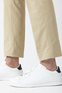 CHINO GABARDINE DE COTON STRETCH SARI - BZV2 - BERNARD ZINS